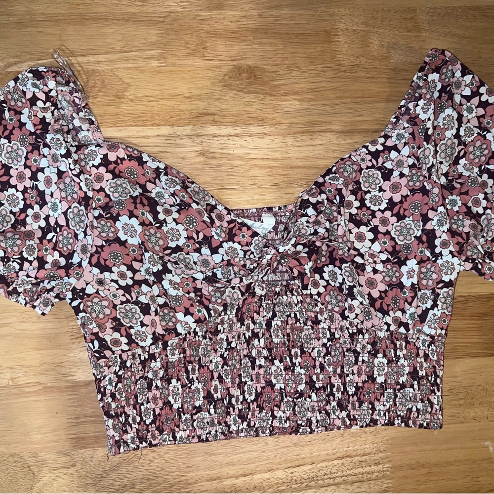 Floral Puff Sleeve Crop Top